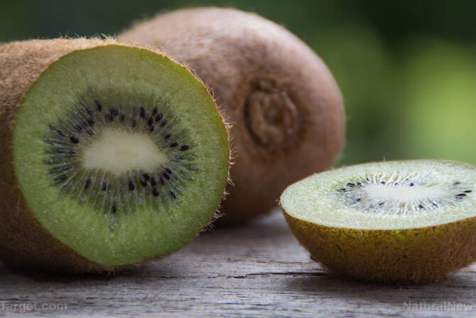 Here are 10 kiwifruit benefits you shouldn’t miss out on